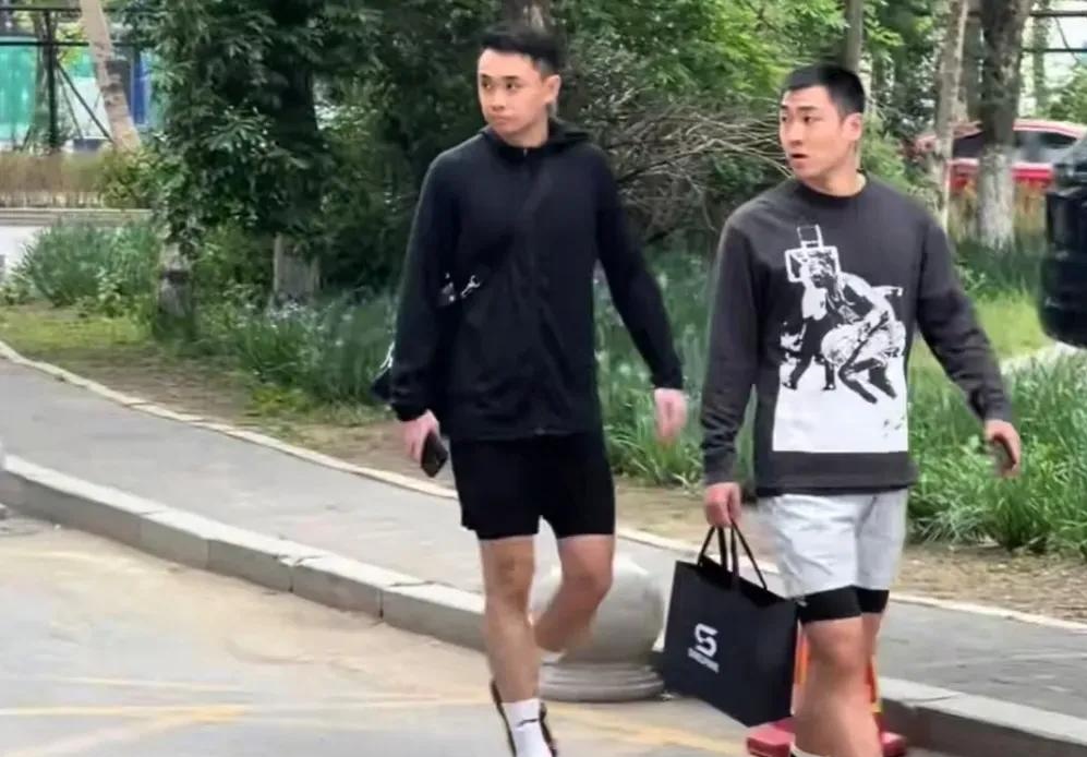 辽宁队翻盘凯尔特人,高诗岩带队取胜 辽宁队翻盘凯尔特人,高诗岩带队取胜