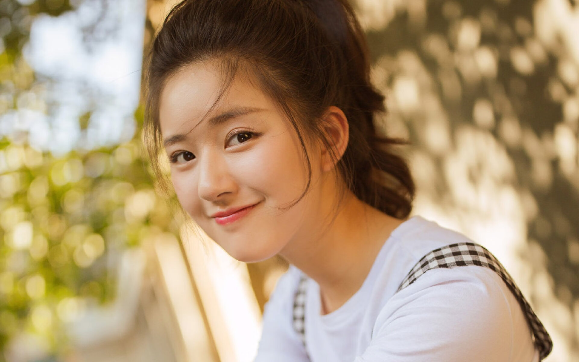 开云体育登录-绝境中的神之一手，拉梅洛·鲍尔压哨绝杀，铸就篮球史上无法复刻的孤本瞬间