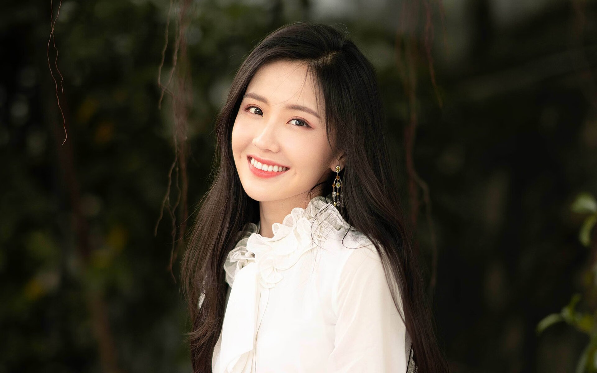 当C罗在巴林赛道踩下油门，一场关于掌控的跨界狂想